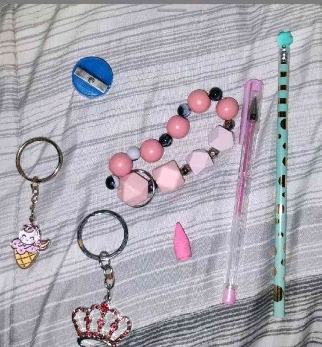 Queen pink Valentine buddle