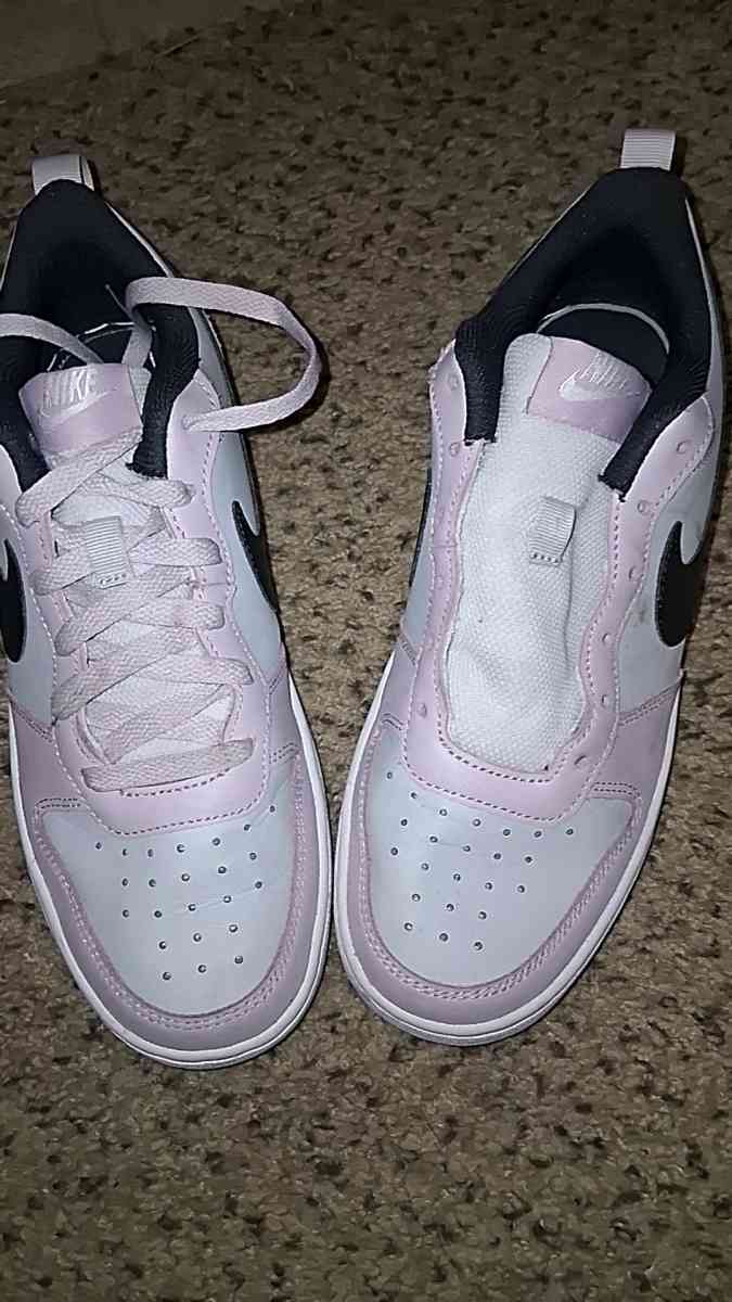 shoes I will ship and i have cashapp