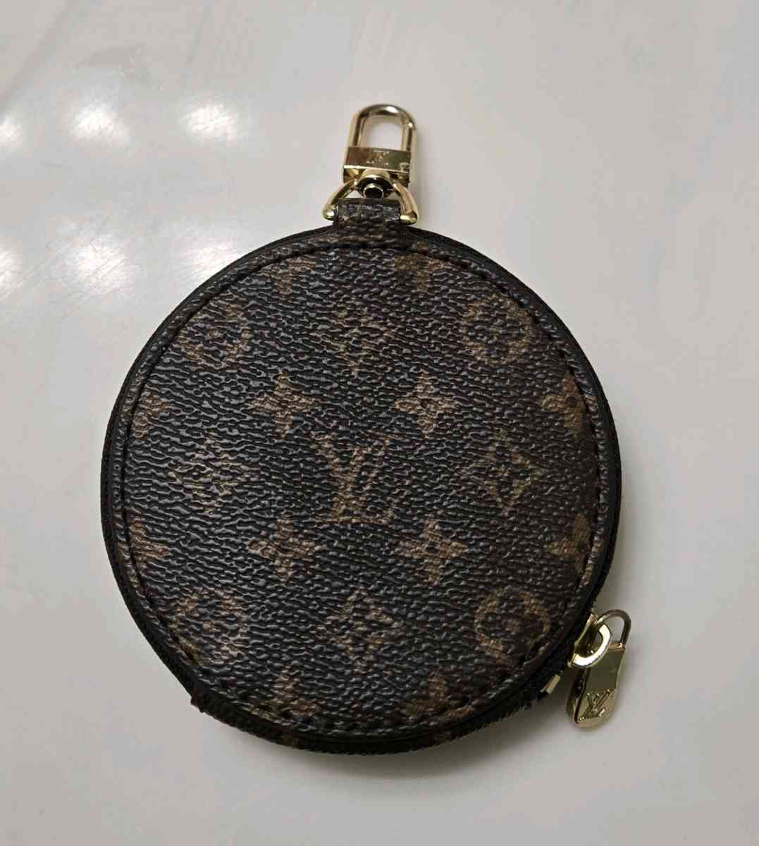 Louis Vuitton accessorie