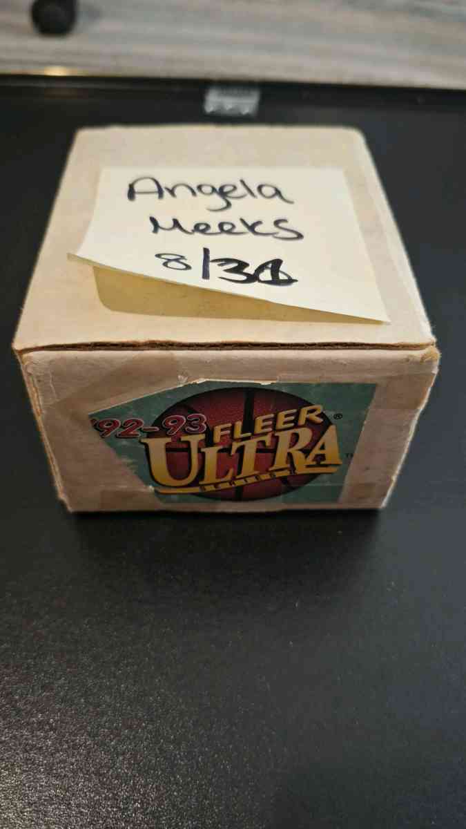 9293 Fleer Ultra Series II Basketball Set