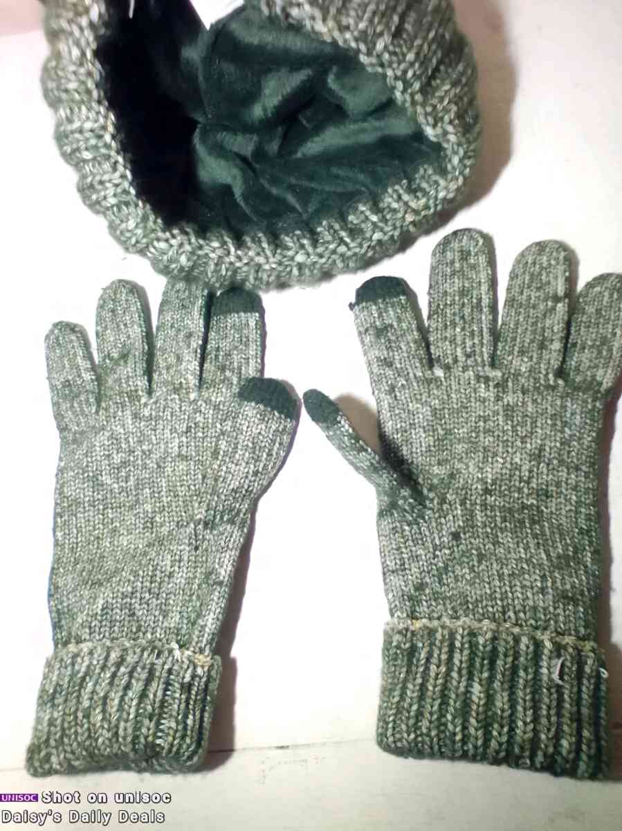 womens winter knit cap and glove set