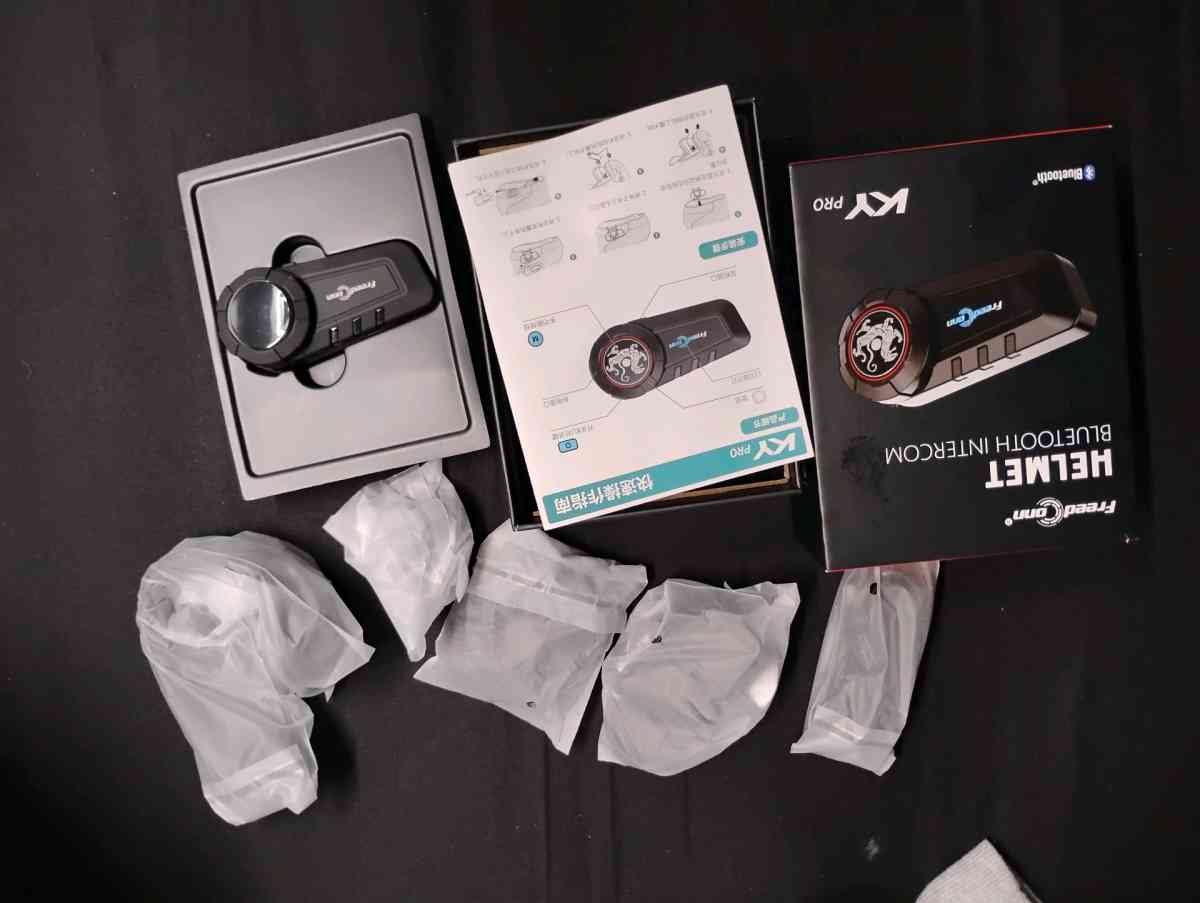 Freed onn helmet Bluetooth intercom