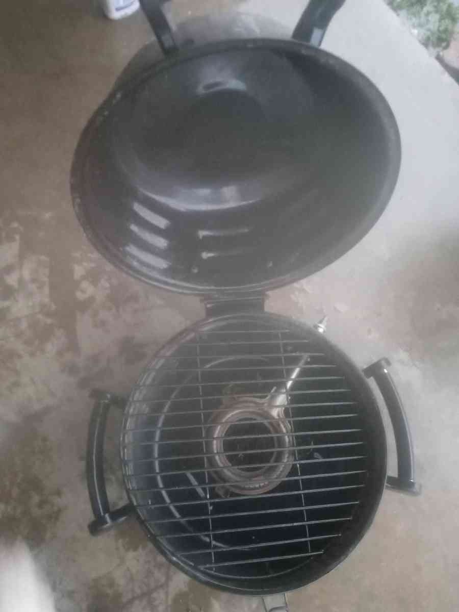 Brinkman Tabletop Propane Grill