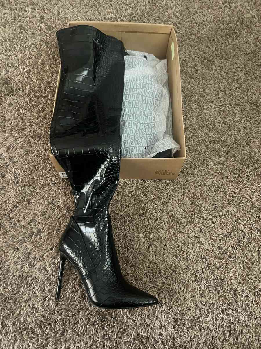 Steve Madden Glossy Black Croc Embossed Heeled Boots