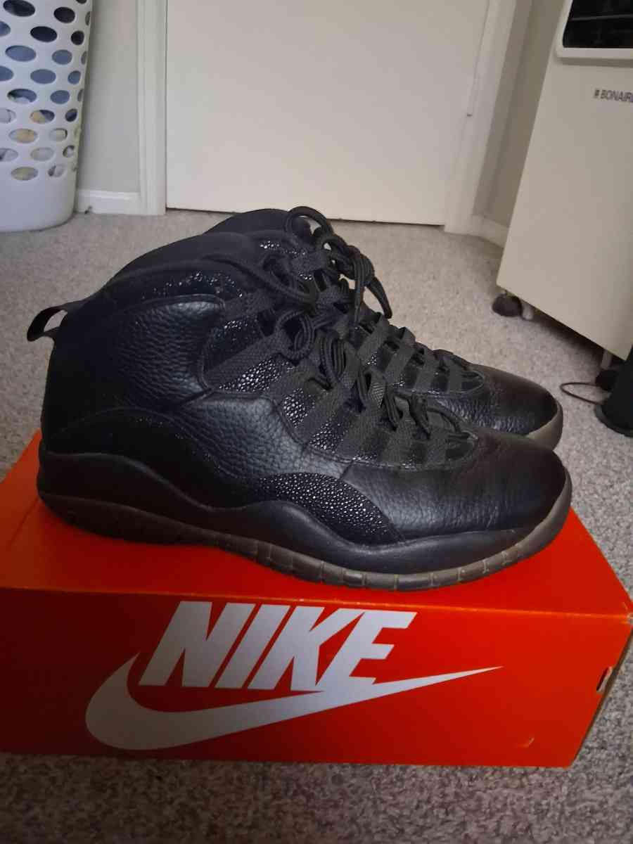 black ovo 10s