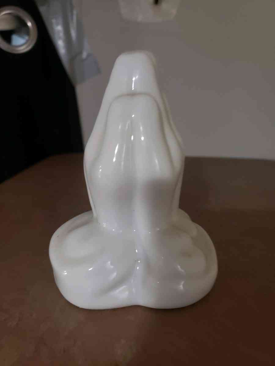 Ceramic Praying Hands Decor