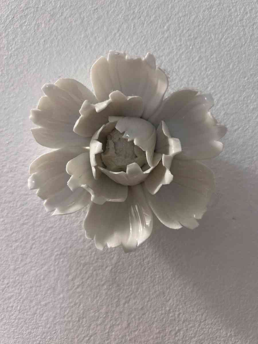 decor floral ceramic and glass materials