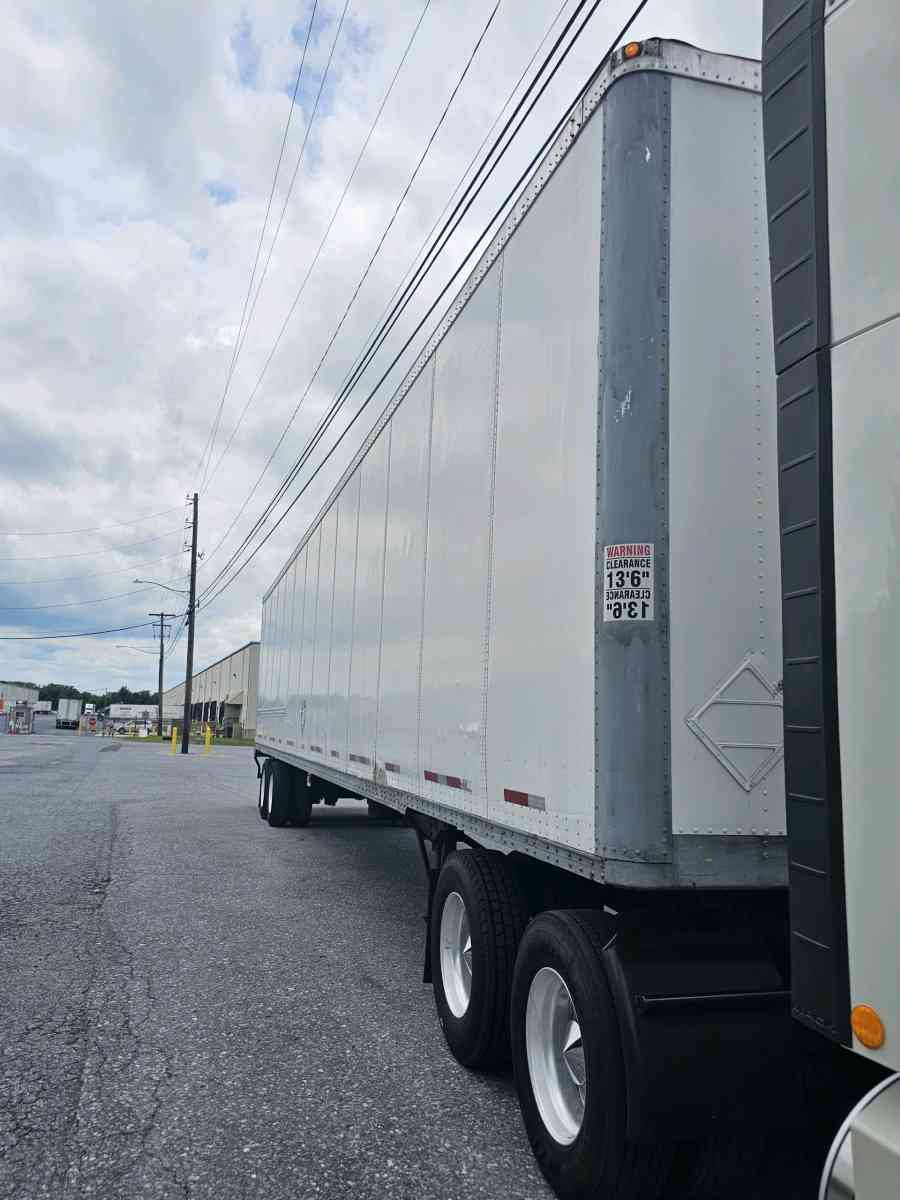 Mack Anthem 2020 white