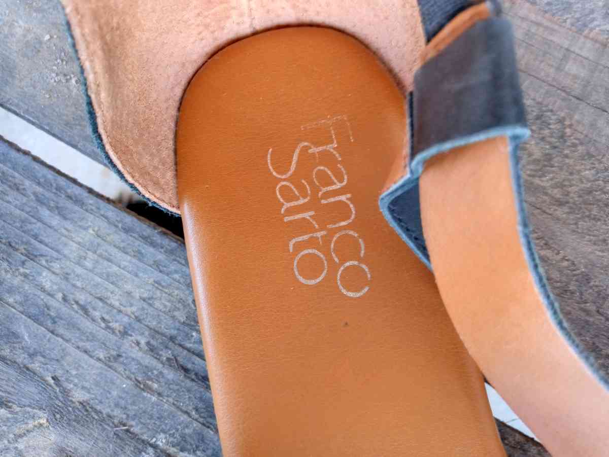 Womens Branco Sarto sandles like new