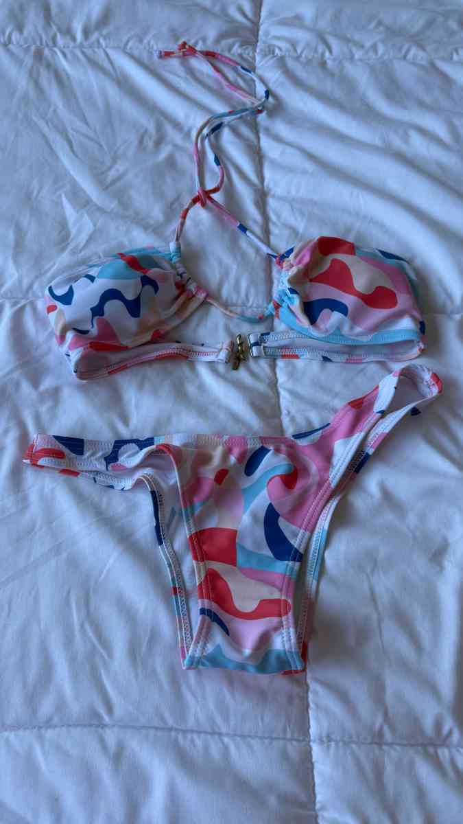 Colorful Abstract 3Piece Bikini Set w Padded Top  Sheer Wrap