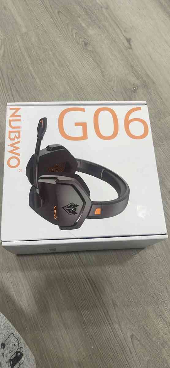 Wireless Gaming Headset with Mic for Ps5 Ps4 PC Zero Interfe