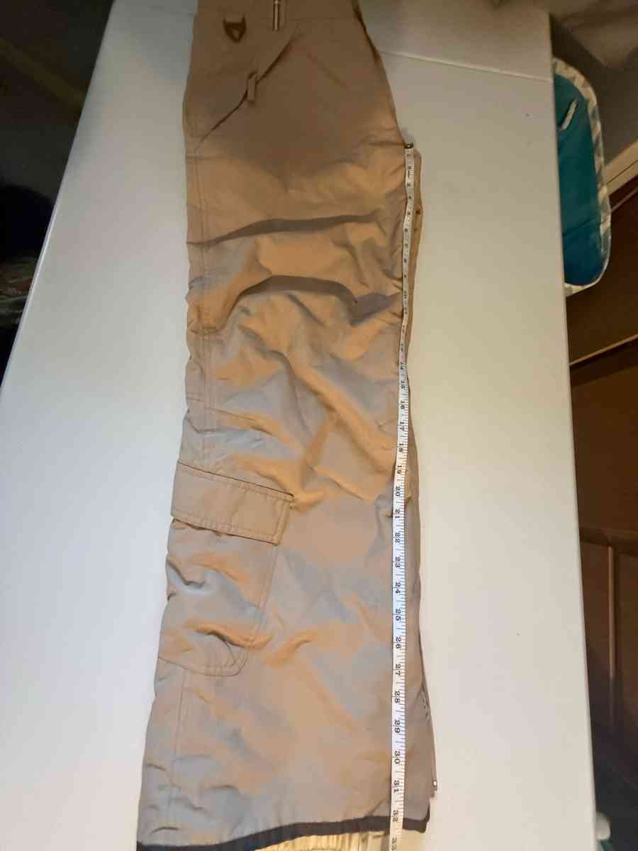 Betty Rides Snowboarding Pants Womans Size L