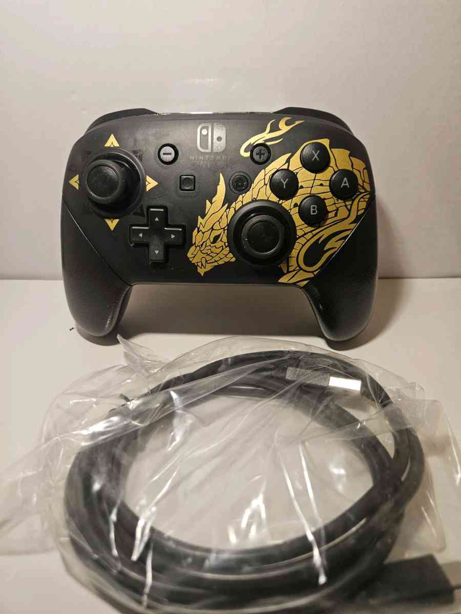 Monster hunter pro controller