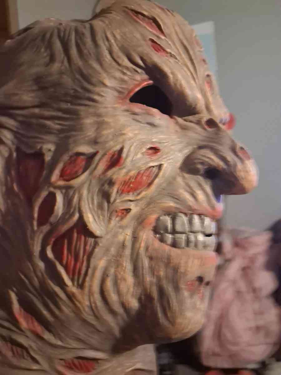 freedy Kruger mask