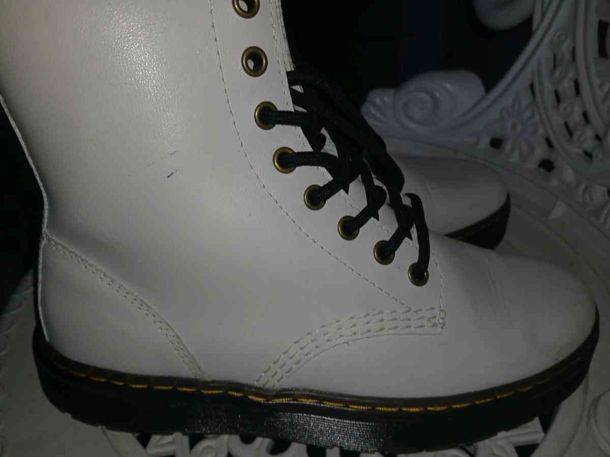 docmartin size 8 womans
