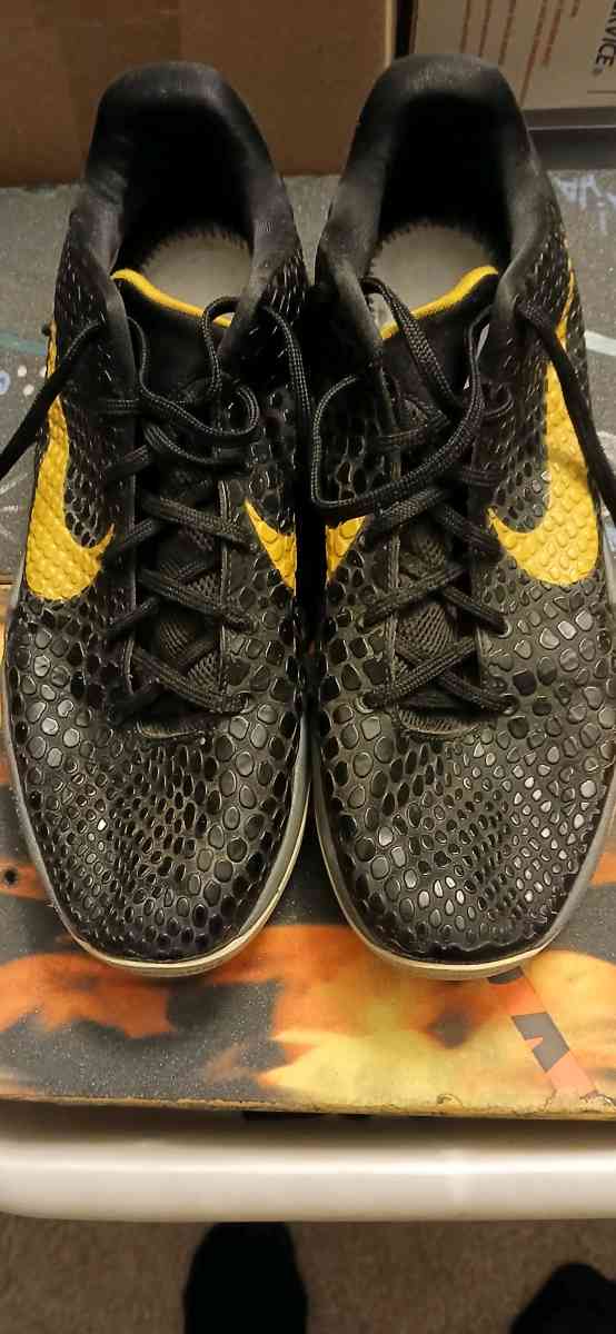 vintage Nike kobe venomenoms mens 12