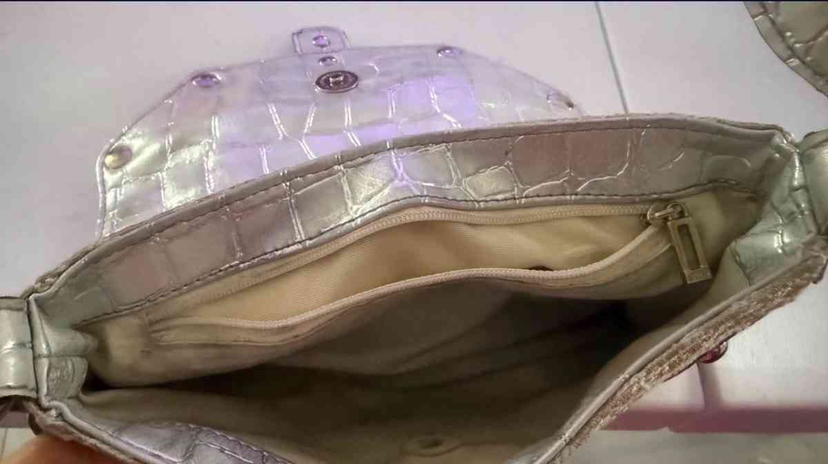 AUTHENTIC Vintage Y2K Guess Mini Shoulder Bag  Silver Studde