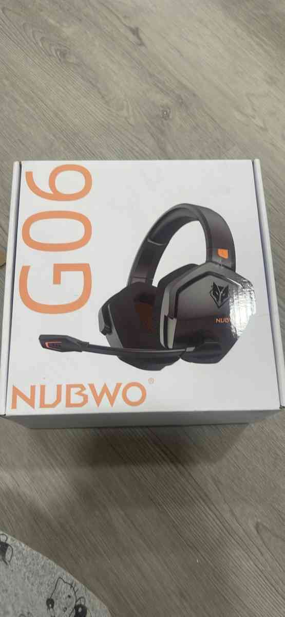 Wireless Gaming Headset with Mic for Ps5 Ps4 PC Zero Interfe