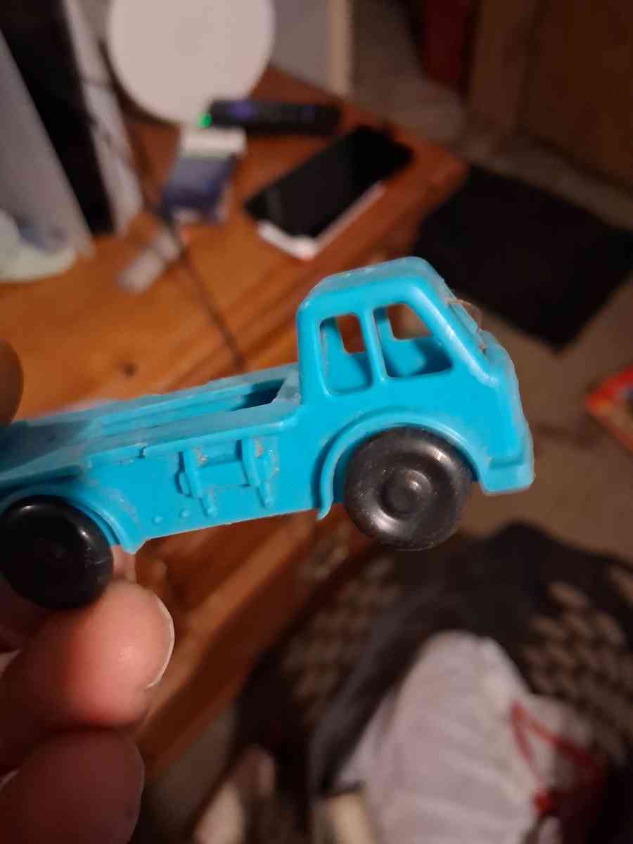 toy cars 1950s and 1940s  all in ok shape