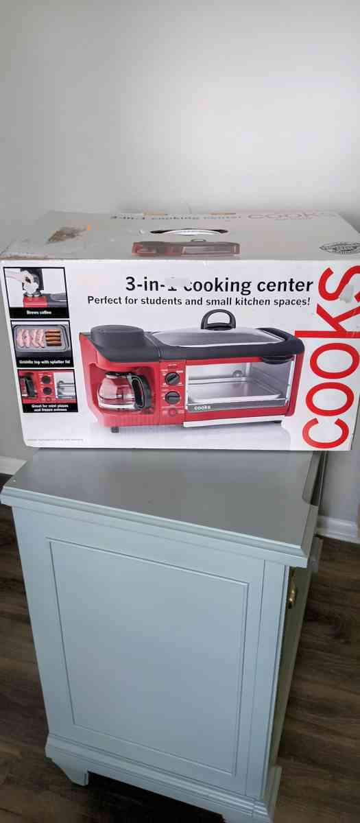 Retro 3 in 1 coocking center open box never used
