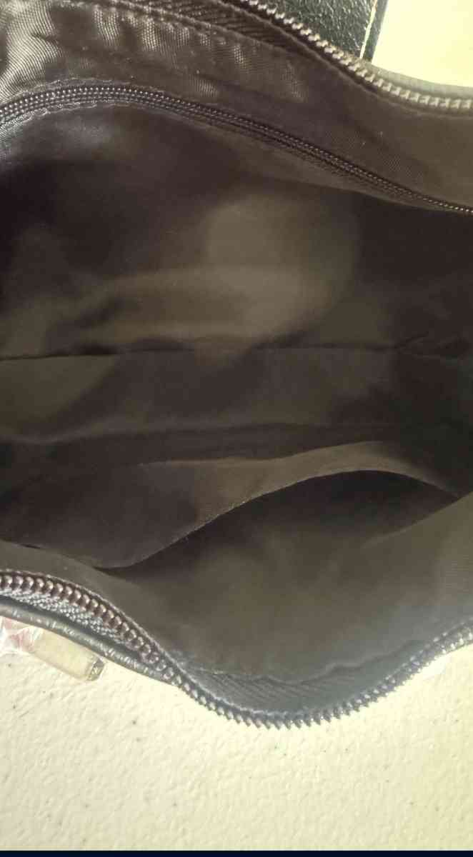 Black Handbag  Shoulder Bag  BRAND NEW