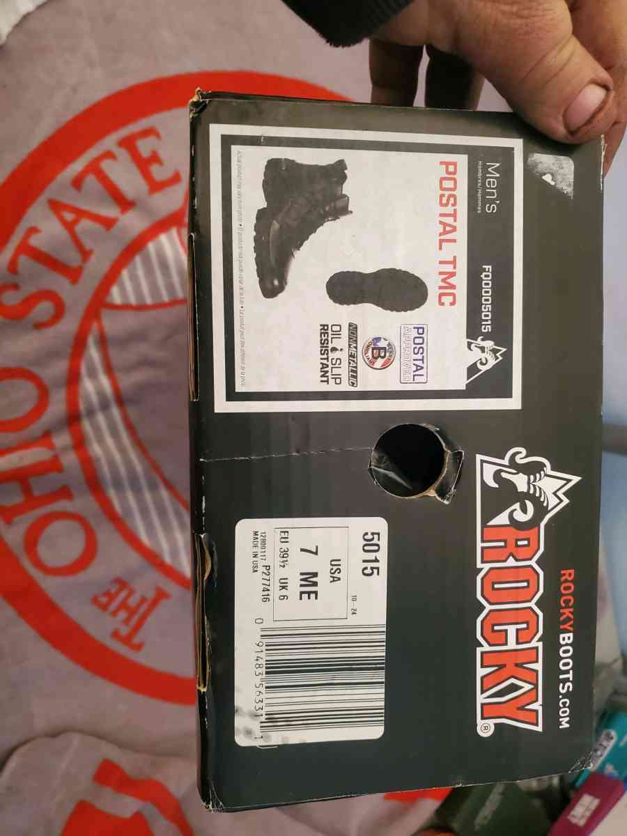 Rocky Boots Mens 7M or Womens 9M