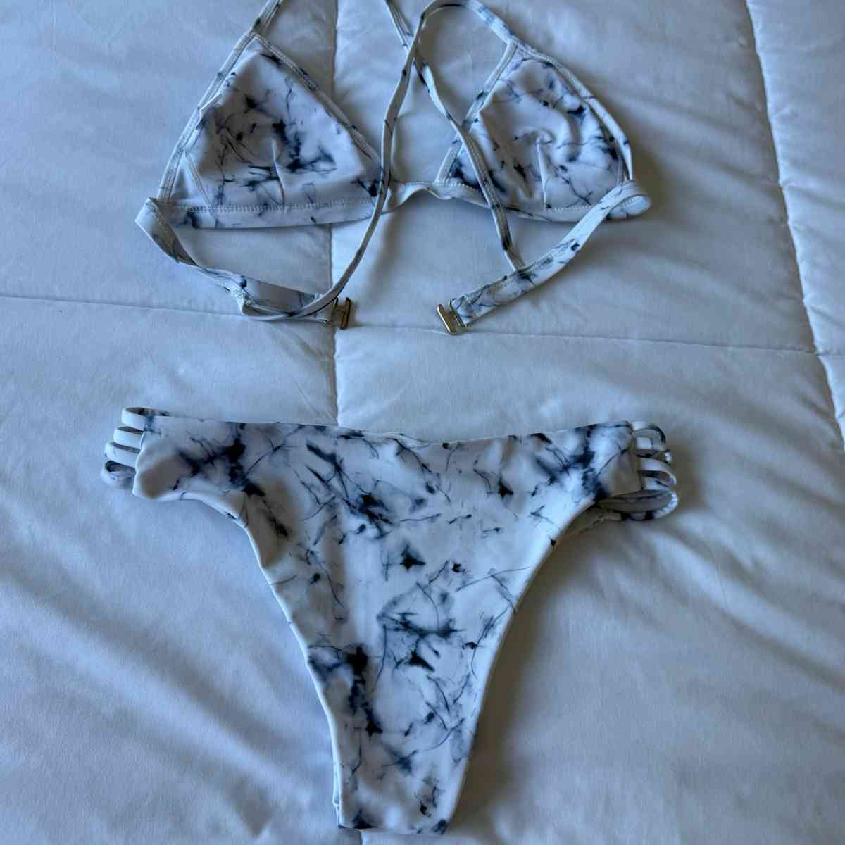 White Marble TieDye Padded Triangle Bikini Set  Strappy High