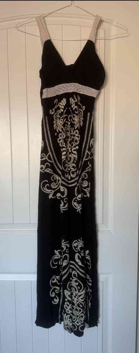 Bohemian Black Embroidered Midi Dress  Folk Floral Stitching