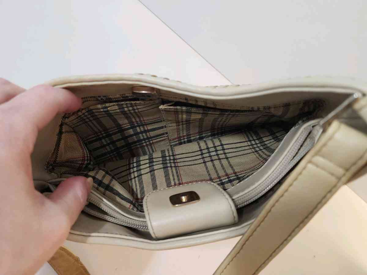 Vintage Liz Claiborne Beige Faux Leather Woven Handbag